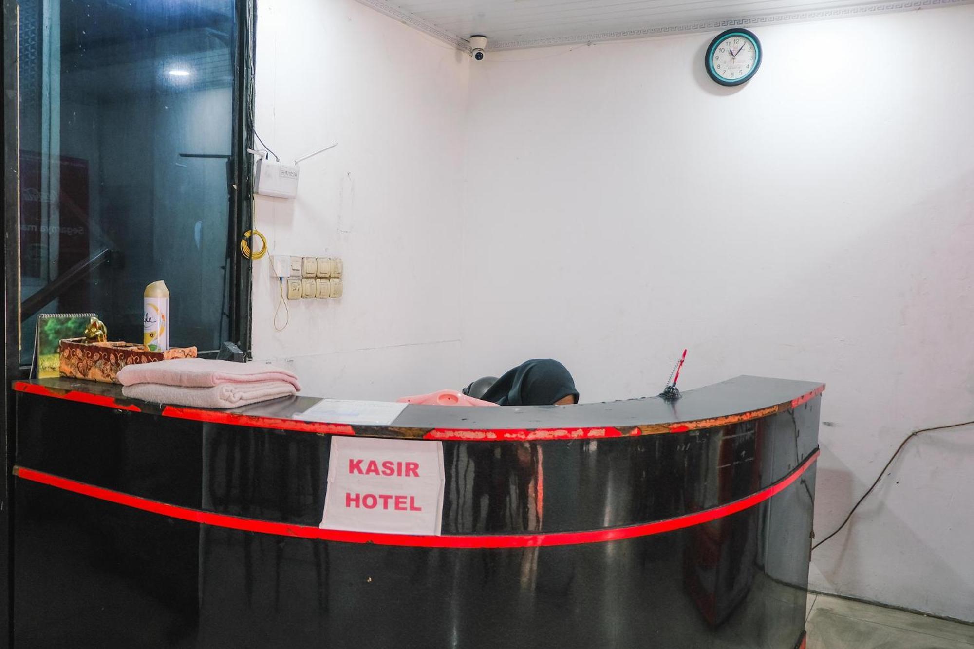 King Stone Hotel Mencil Экстерьер фото